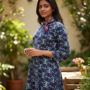 Miami Women’s Medium Blue & Purple Knit Sweater Fit and Flare Dress 3/4 Sleeves